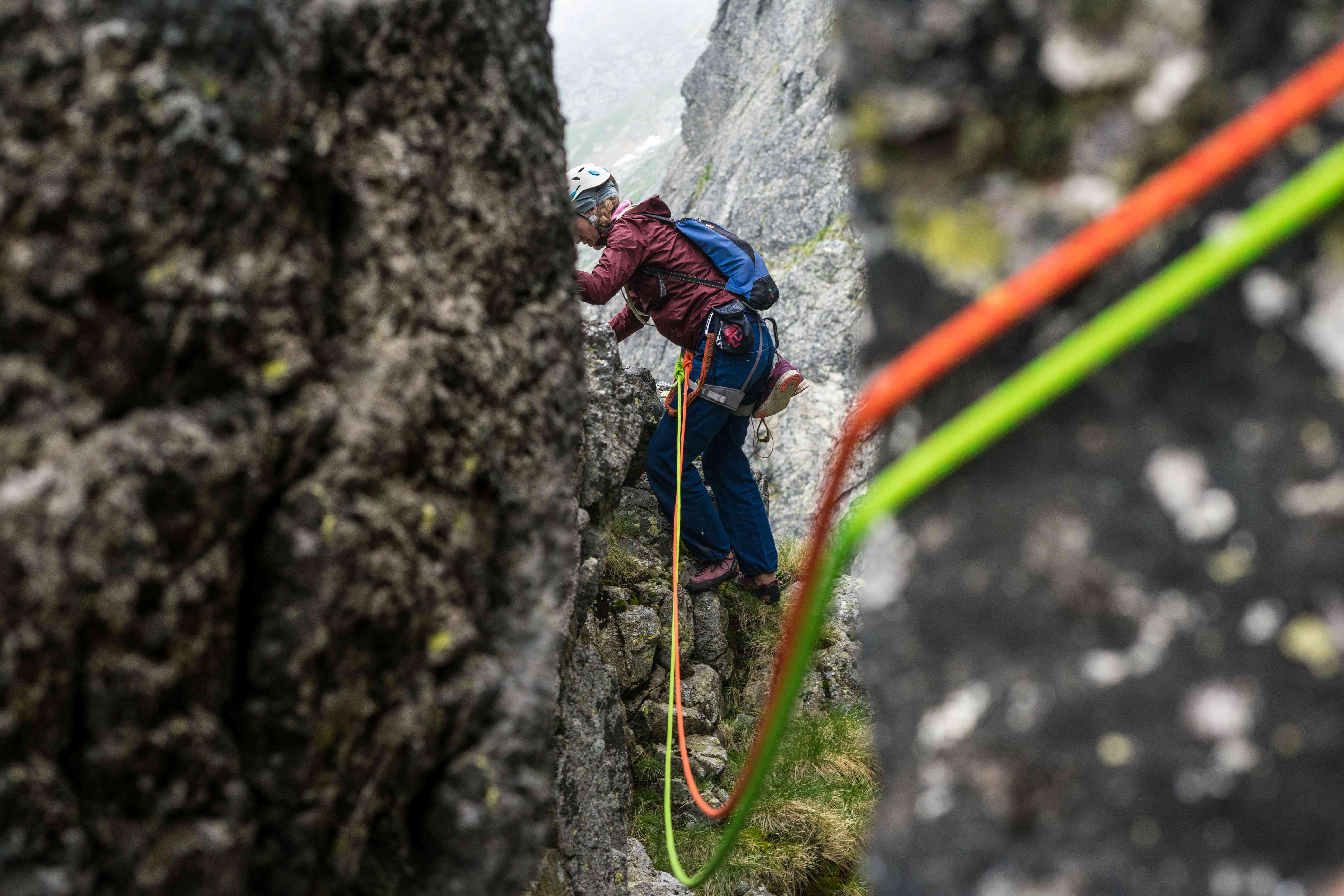 Cómo elegir tu cuerda para escalada y actividades en la montaña , cuerda  escalada
